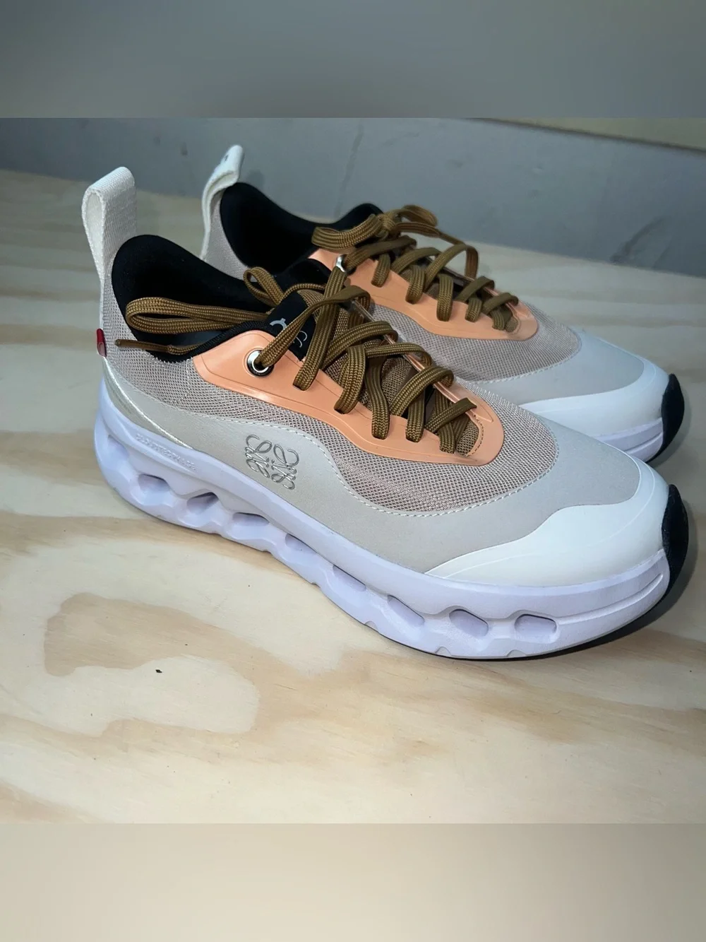 Loewe x On Cloudtilt 2 Sneakers Shoes Size Womens US 5.5 Tan White Gum